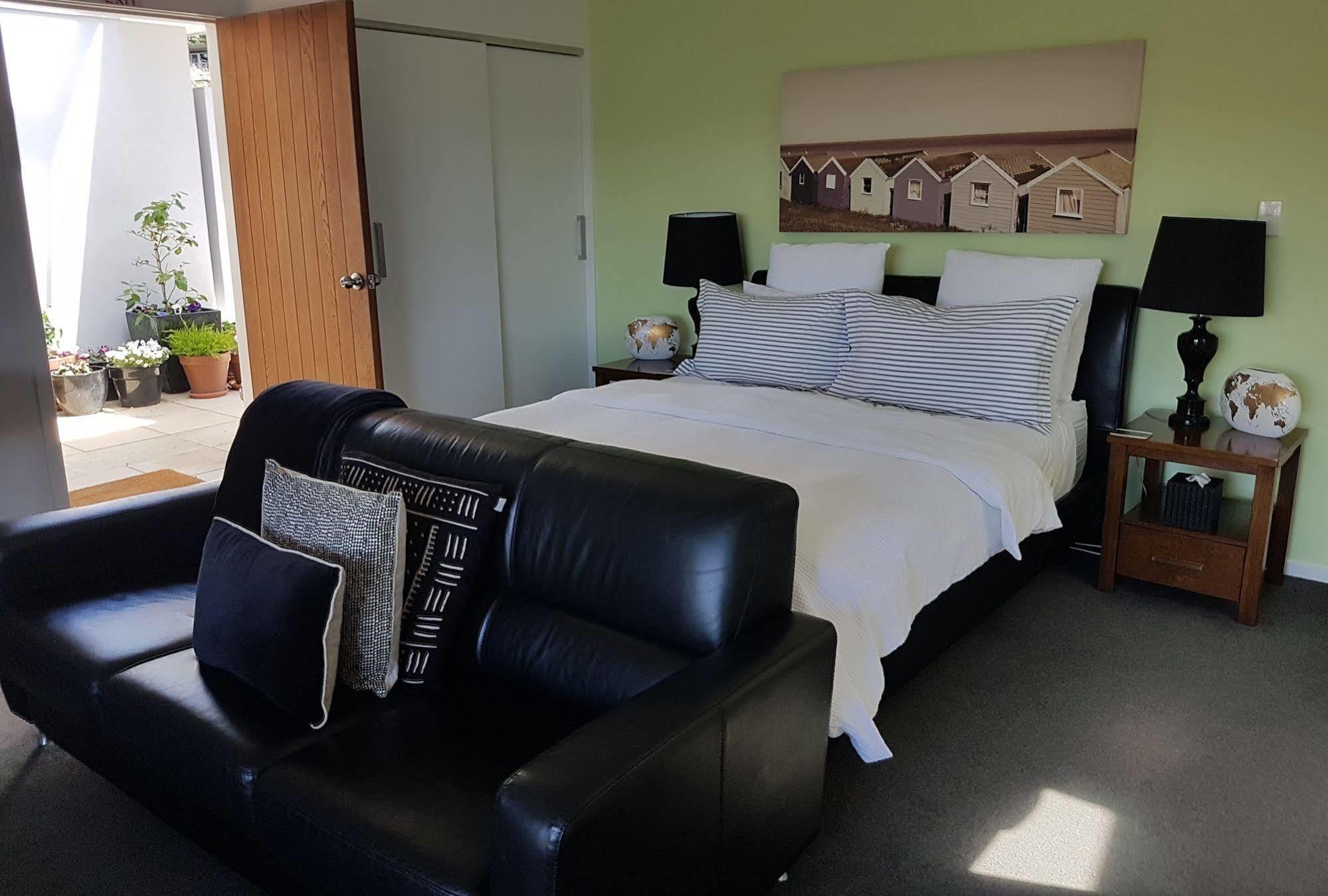 Acorns Wellington Bed And Breakfast エクステリア 写真